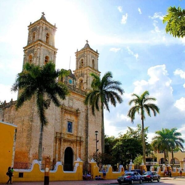 Tour Chichén Itzá y Cenote Chichikán Clásico (Nacionales con INE vigente)